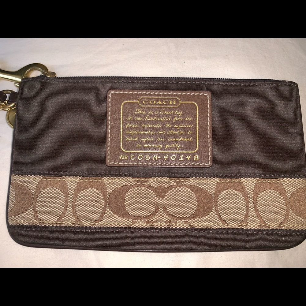 Coach wristlet 40148 excellent Non smoker